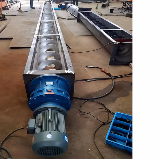 Convoyeur à vis en spirale de prix d'usine de la Chine